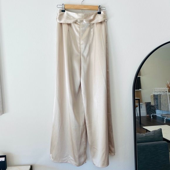 FINDERS KEEPERS AUSTRALIA SONGBIRD PANT IN CHAMPAGNE - SIZE SMALL - Picture 5 of 5